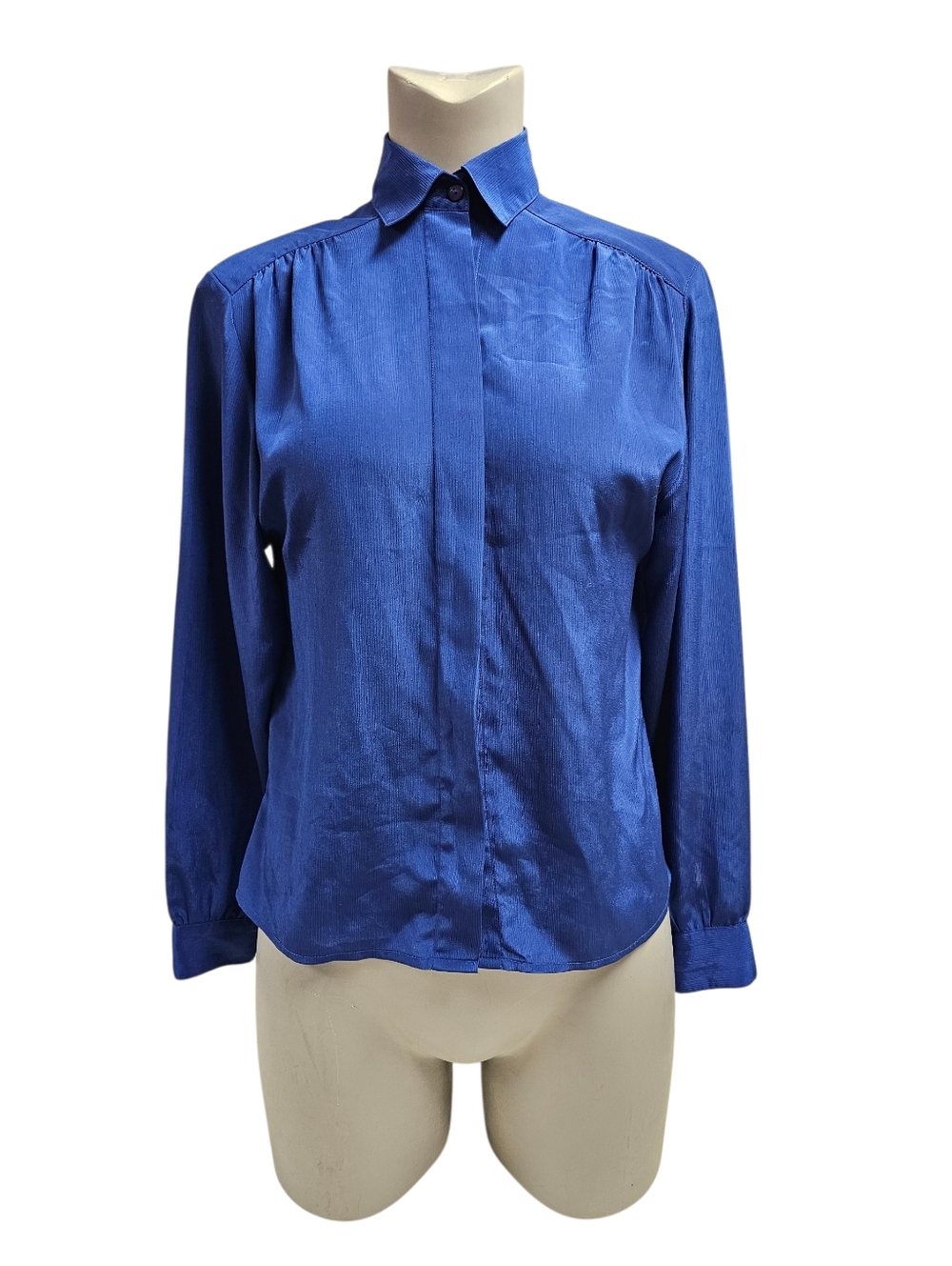 VTG 70s Lady Arrow  blue soft poly shirt